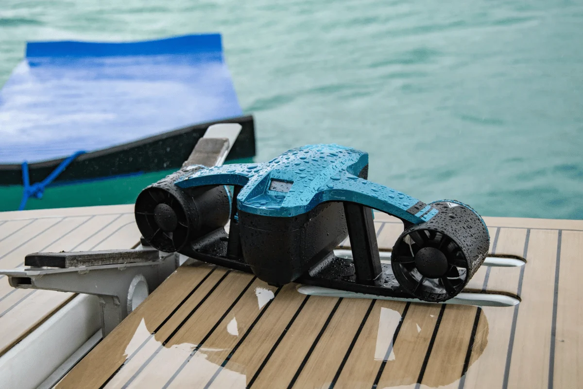 TRAVEL-READY DESIGN: LIGHTWEIGHT AND COMPACT